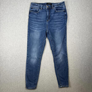 Judy Blue Jeans Women's Size 13/31, 28 Waist, Skinny Fit Medium Wash Blue Jeans